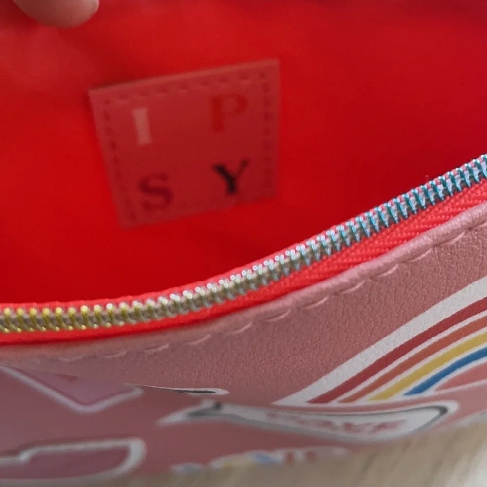June‎ 2021 Ipsy Bag
